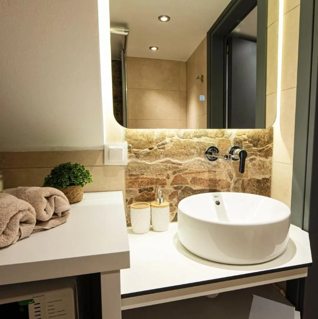 Апартаменты Namaste Lofts Near Seaside Салоники