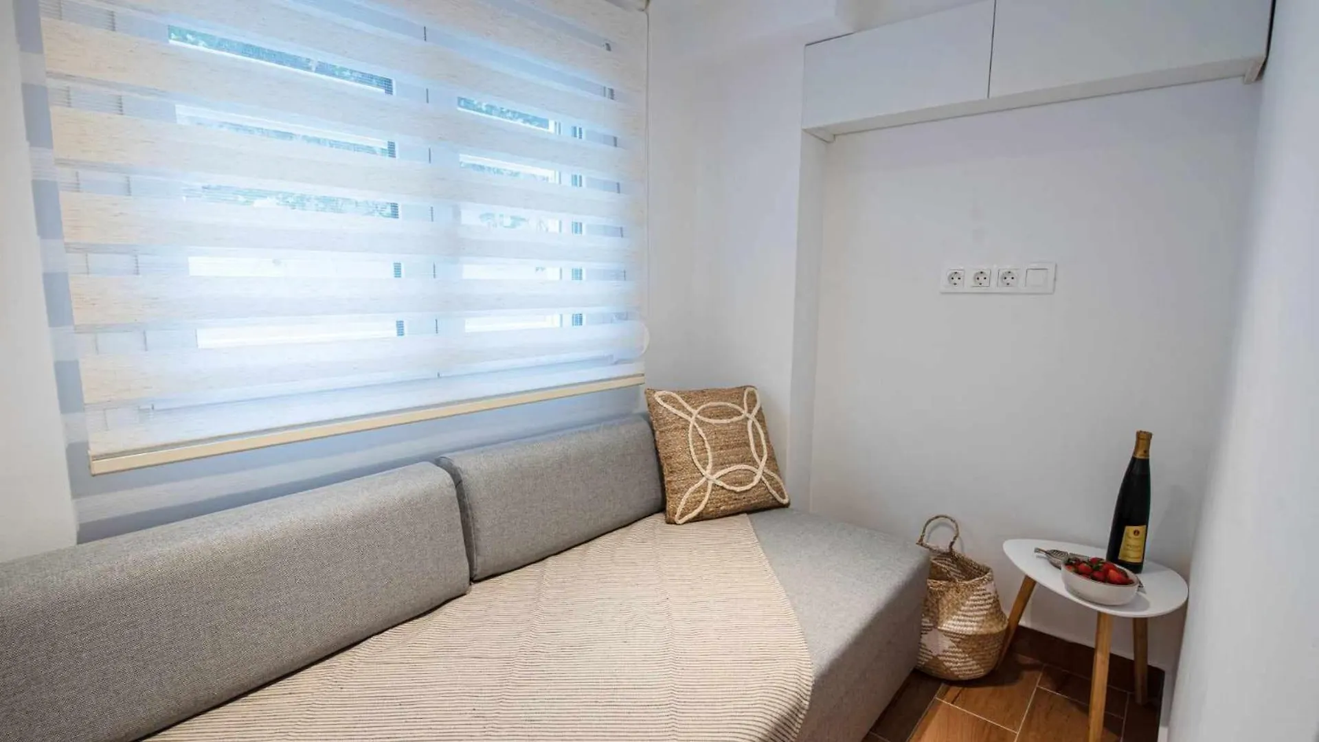 Апартаменты Namaste Lofts Near Seaside Салоники