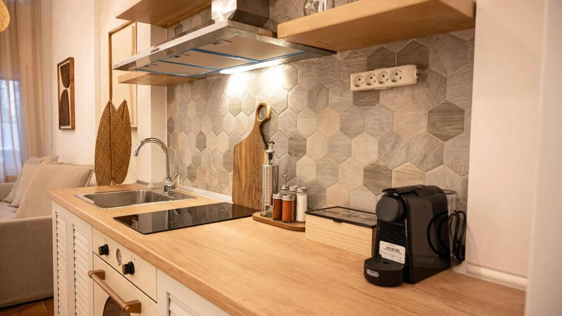 Апартаменты Namaste Lofts Near Seaside Салоники